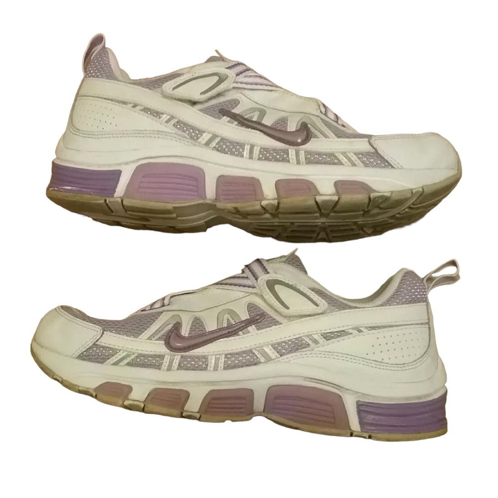 Nike running shoes T-run purple white with hook & loop closure size 6Y /7.5 W